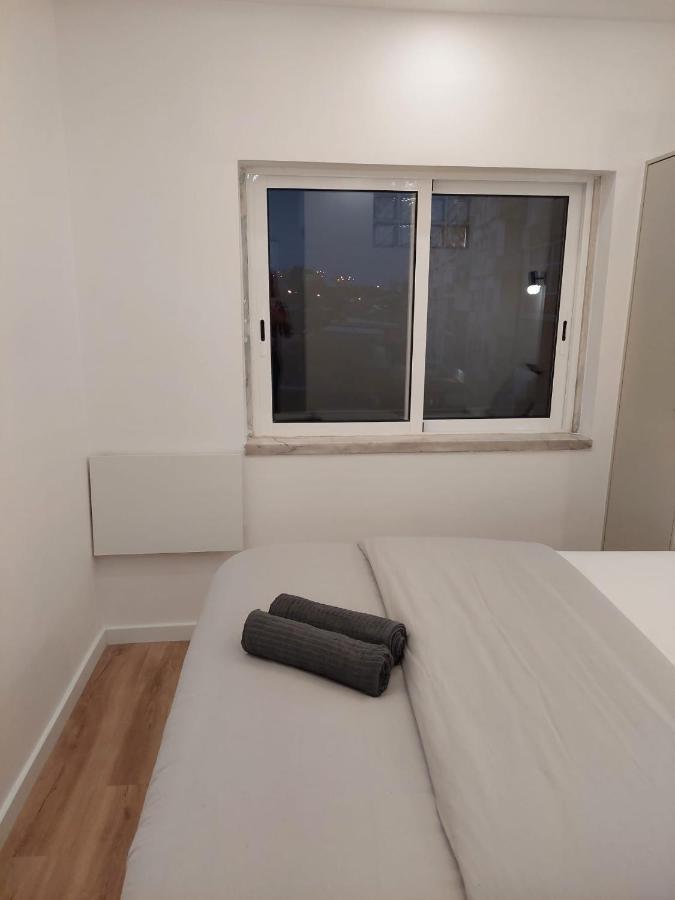 Lisbon South Bay Rooms Almada Exteriör bild