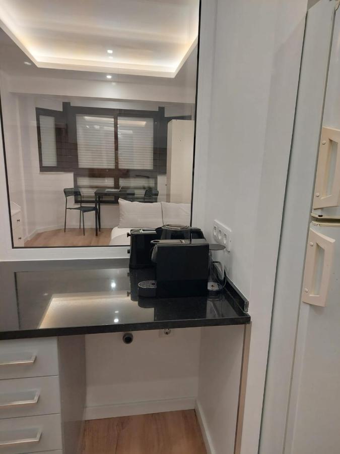 Lisbon South Bay Rooms Almada Exteriör bild