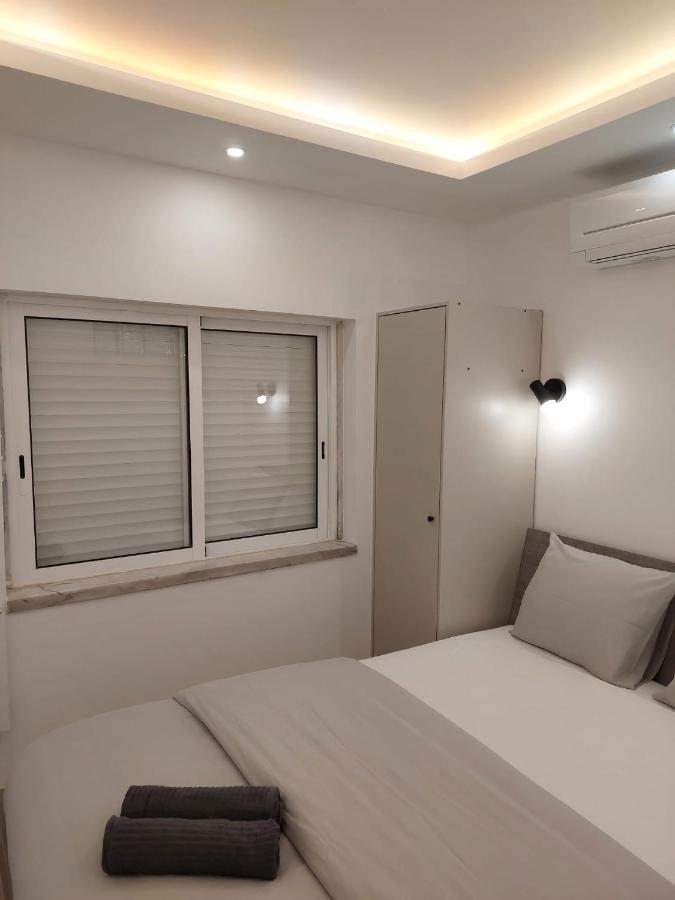 Lisbon South Bay Rooms Almada Exteriör bild